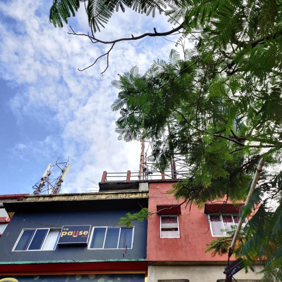 Pause Hostel Guwahati Buitenkant foto